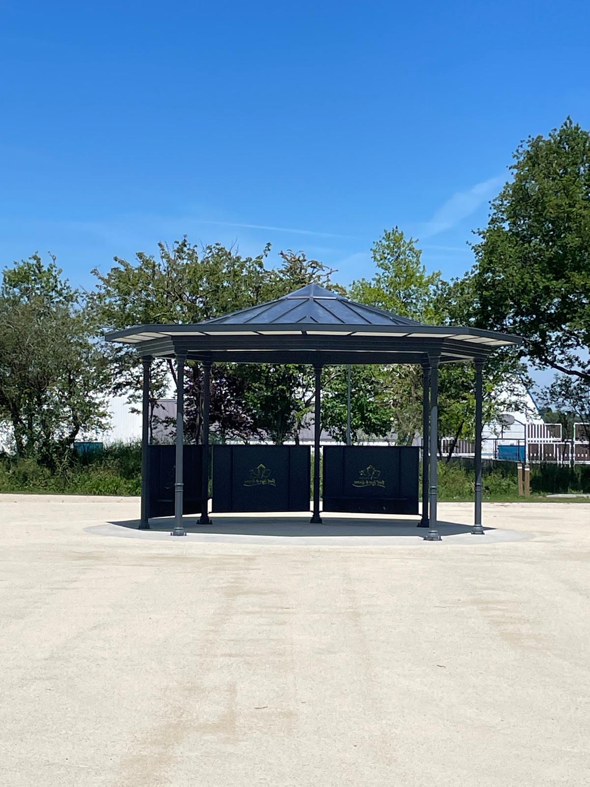 kiosque kiosque métal